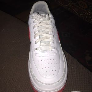 Nike women’s Air Force 1 jester xx